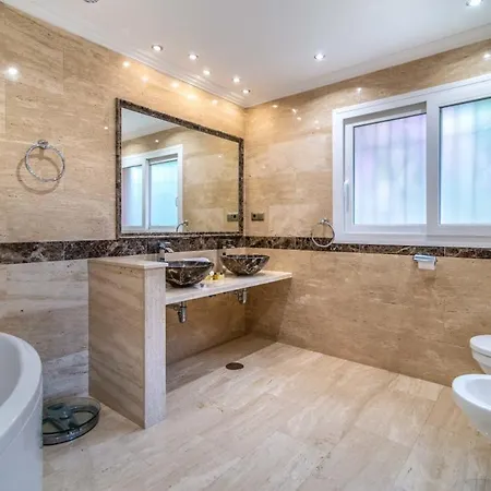 Villa About Adelfas Marbella
